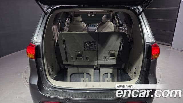 Kia All New Carnival VIP, 2018 20