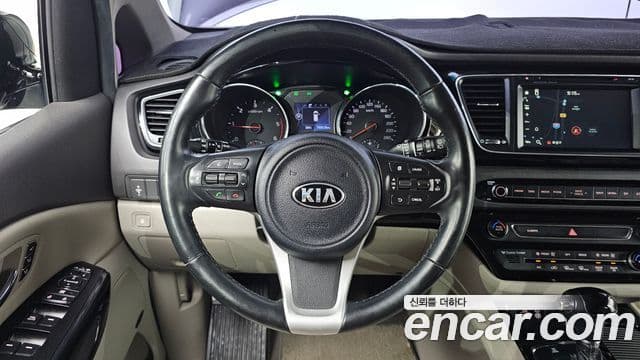 Kia All New Carnival Noblesse, 2016 14