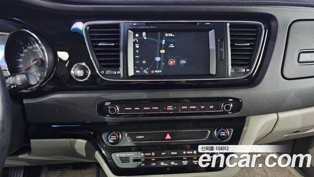 Kia All New Carnival Noblesse, 2016 16