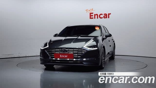 Hyundai Sonata гибрид (DN8) Family, 2021 3