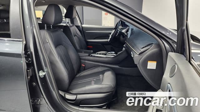 Hyundai Sonata гибрид (DN8) Family, 2021 11