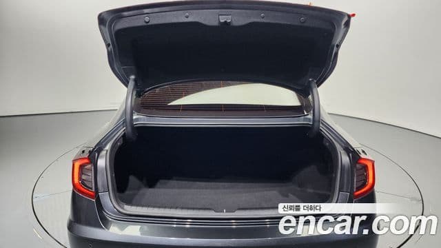 Hyundai Sonata гибрид (DN8) Family, 2021 20