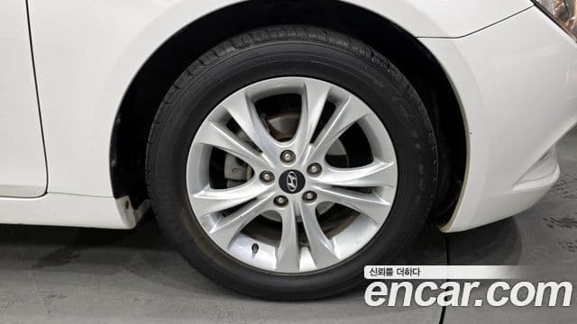 Hyundai YF Sonata Premier, 2011 все фото