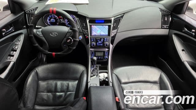 Hyundai YF Sonata Premier, 2011 7