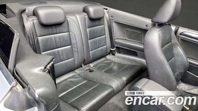 Volkswagen Гольф 6세대 2.0 TDI кабриолет, 2012 12