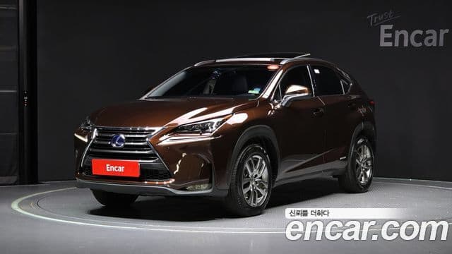 Lexus NX300h Supreme, 2017 1
