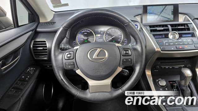 Lexus NX300h Supreme, 2017 13