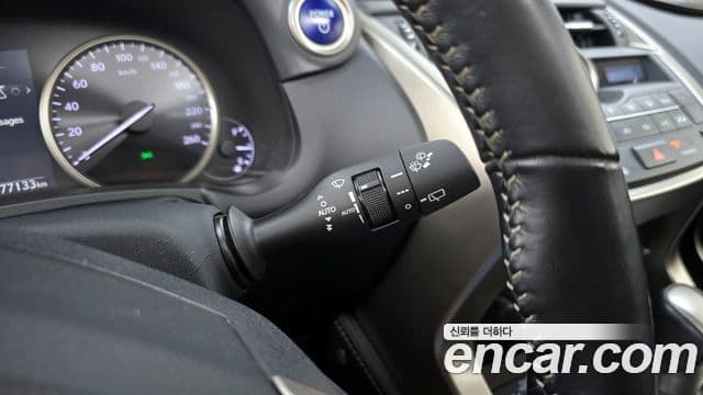 Lexus NX300h Supreme, 2017 17