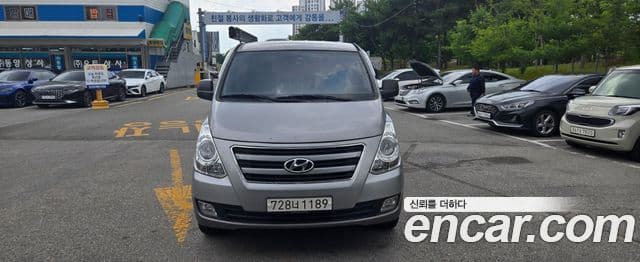 Hyundai Grand Starex 4WD кемпер, 2017 1