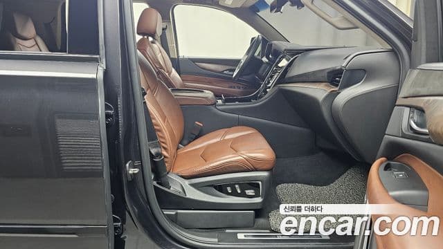 Cadillac Escalade 4세대, 2018 11