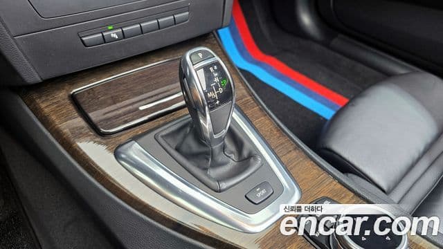 BMW 3시리즈 (E90) 335i кабриолет, 2010 9