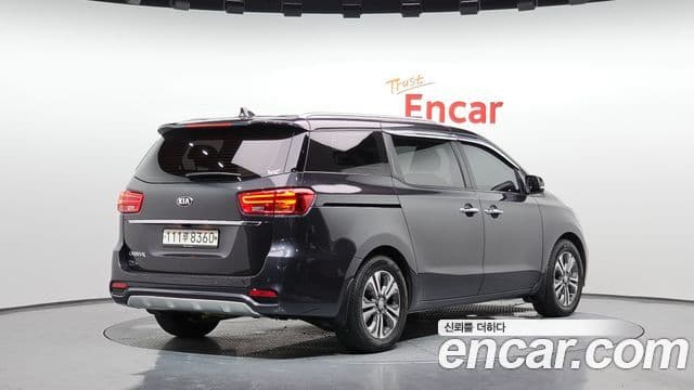 Kia The / новый New Carnival Luxury, 2020 2