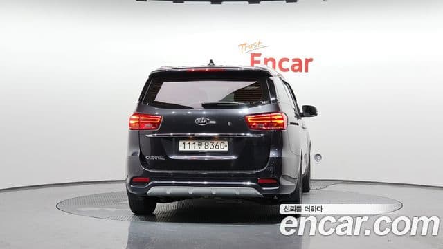 Kia The / новый New Carnival Luxury, 2020 4