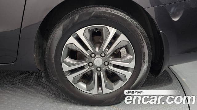 Kia The / новый New Carnival Luxury, 2020 все фото