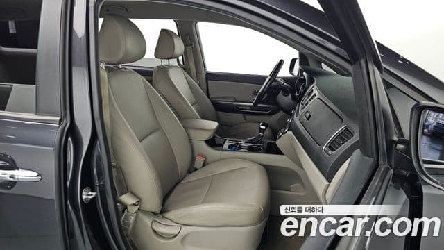 Kia The / новый New Carnival Luxury, 2020 10