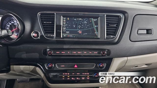 Kia The / новый New Carnival Luxury, 2020 14