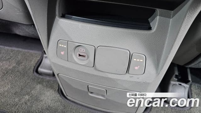 Kia The / новый New Carnival Luxury, 2020 19