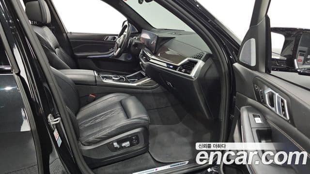 BMW X7 (G07) M60i xDrive M Sport 6인승, 2023 10