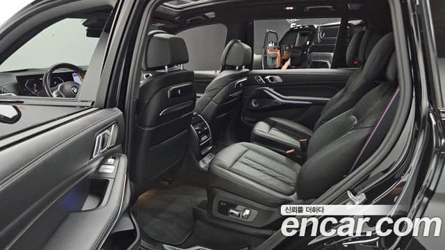 BMW X7 (G07) M60i xDrive M Sport 6인승, 2023 12