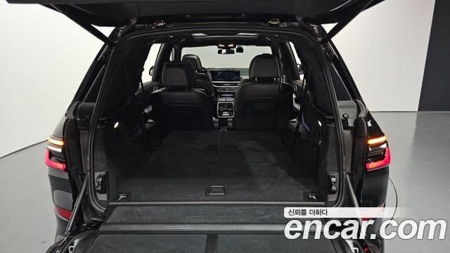 BMW X7 (G07) M60i xDrive M Sport 6인승, 2023 20