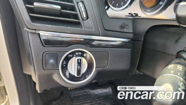 Mercedes-Benz E-класс W212 E350 кабриолет, 2012 18