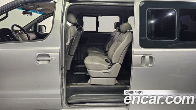 Hyundai Grand Starex CVX Luxury, 2014 11