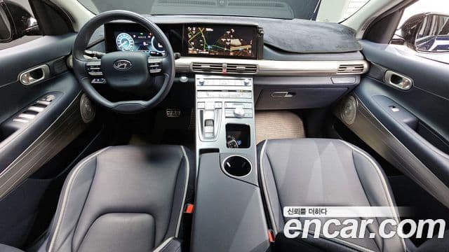 Hyundai NEXO Premium, 2023 7