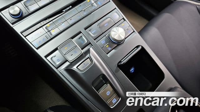 Hyundai NEXO Premium, 2023 9