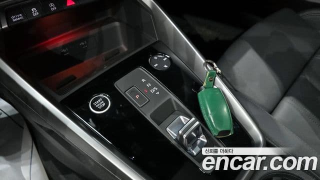 Audi A3 (8Y) Premium, 2023 9