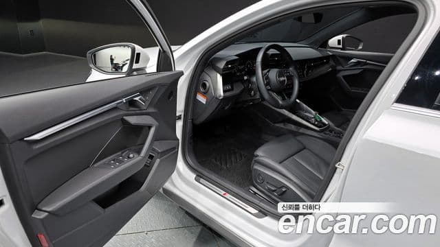 Audi A3 (8Y) Premium, 2023 10