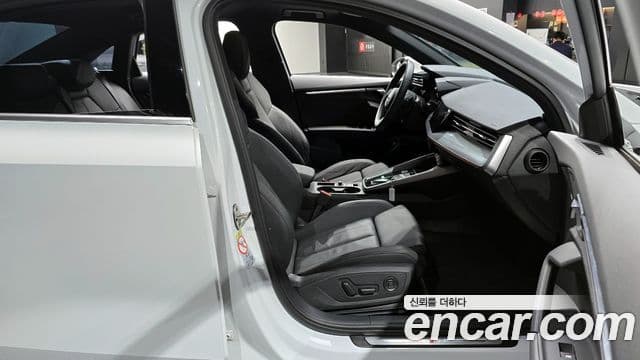 Audi A3 (8Y) Premium, 2023 11