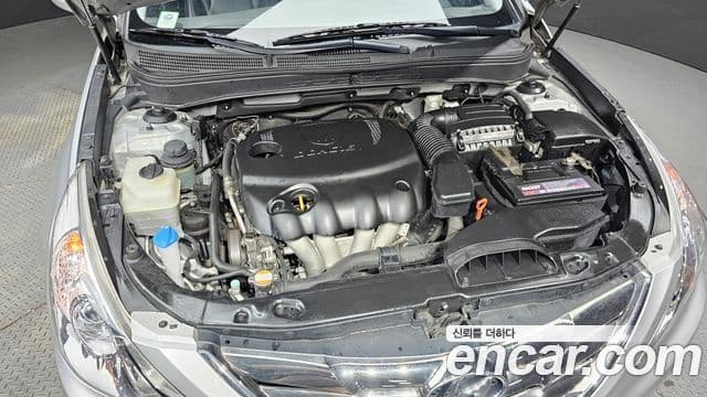 Hyundai YF Sonata LPI Premier(для людей с инвалидностью), 2010 6