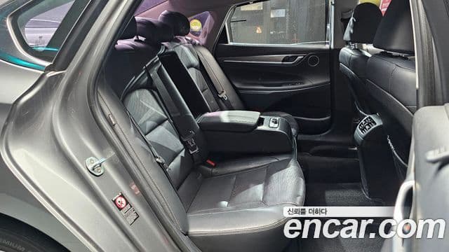 Hyundai Grandeur IG гибрид Exclusive, 2018 12