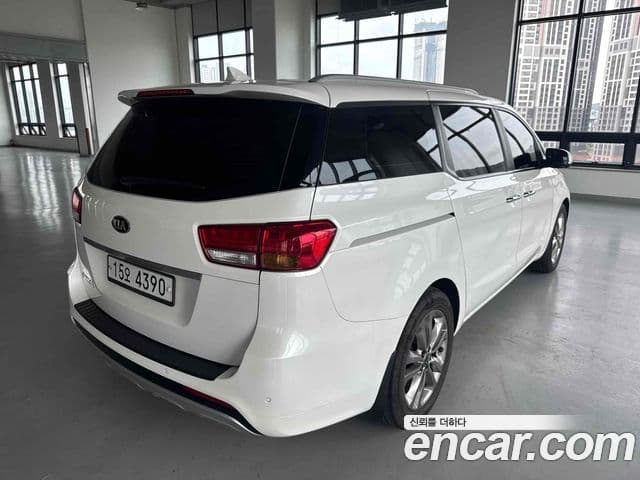 Kia All New Carnival Prestige, 2015 2