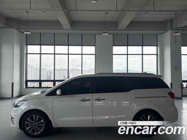 Kia All New Carnival Prestige, 2015 6
