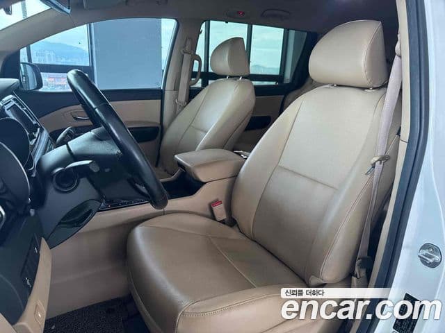 Kia All New Carnival Prestige, 2015 10