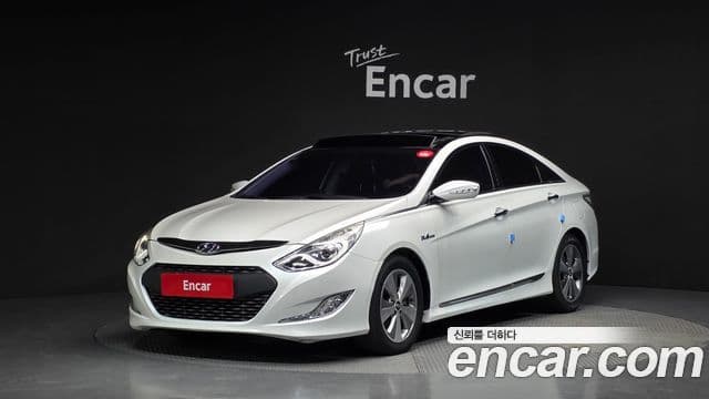 Hyundai Sonata гибрид Royal, 2012 1