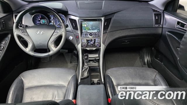 Hyundai Sonata гибрид Royal, 2012 7