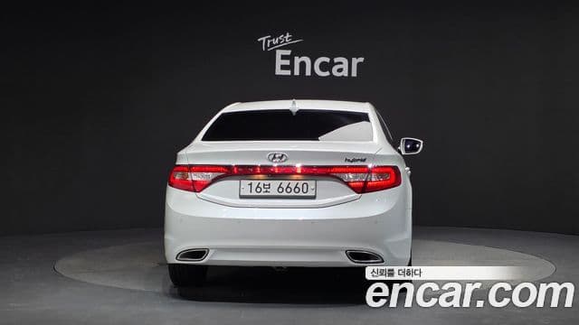 Hyundai Grandeur HG гибрид Premium, 2015 4