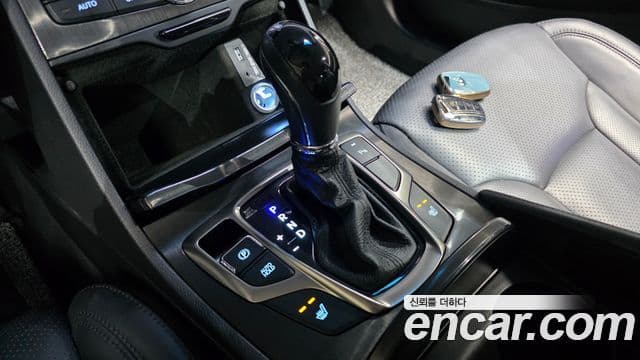 Hyundai Grandeur HG гибрид Premium, 2015 9