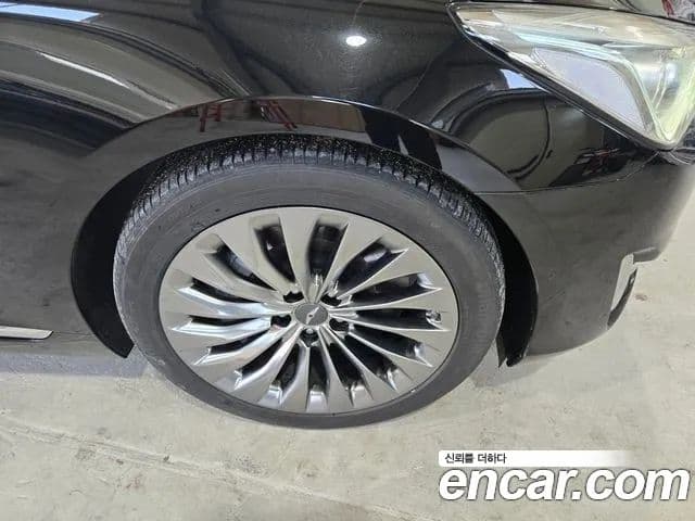 Genesis EQ900 Prestige, 2016 8