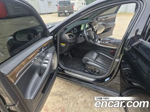 Genesis EQ900 Prestige, 2016 15