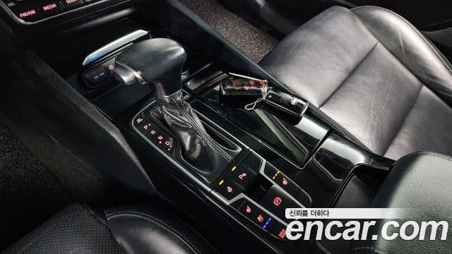 Kia All New K7 Prestige, 2016 9