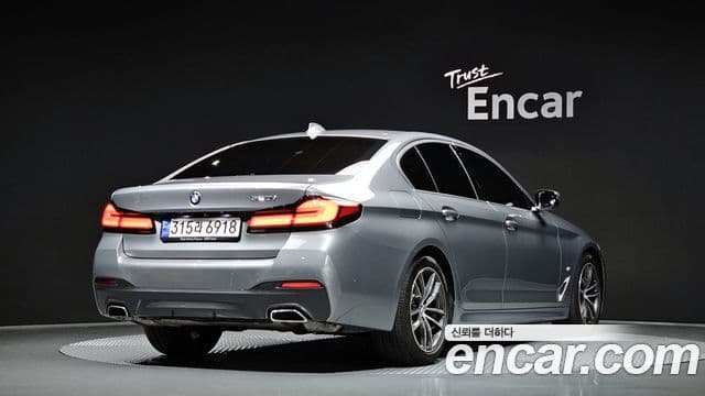 BMW 5시리즈 (G30) 520i M Sport, 2023 2