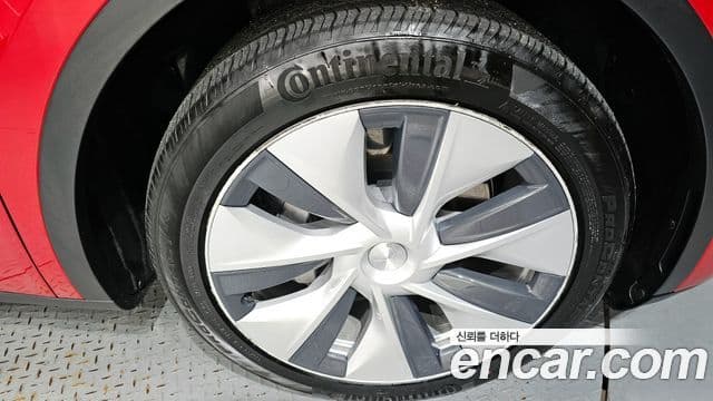 Tesla модель Y Standard Range RWD, 2021 все фото