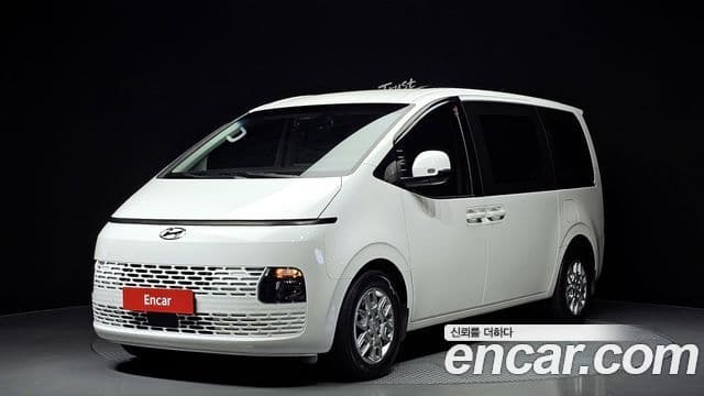 Hyundai Staria Modern, 2024 1