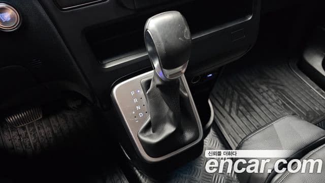 Hyundai Staria Modern, 2024 9