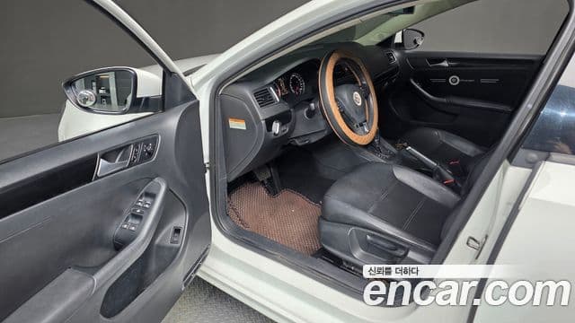 Volkswagen New Jetta 6세대, 2014 12