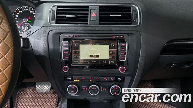 Volkswagen New Jetta 6세대, 2014 15