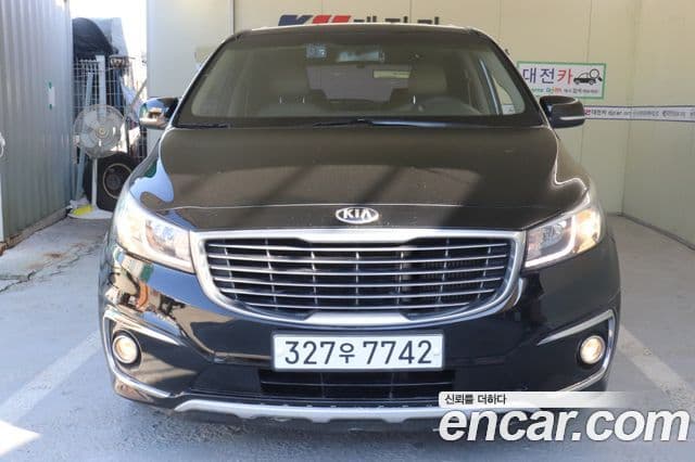 Kia All New Carnival Luxury, 2015 3